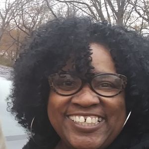 Meet your Posher, Gwen